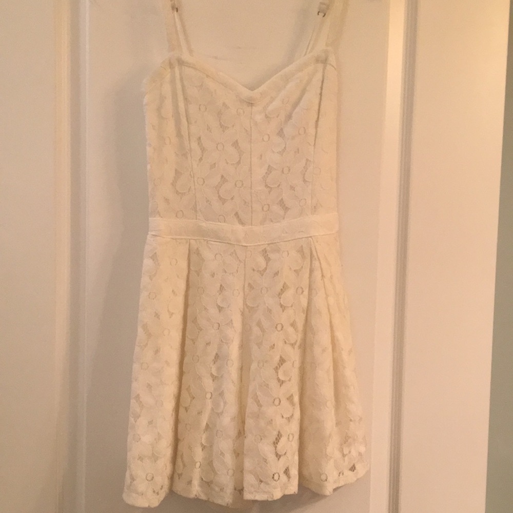 Girl’s dress